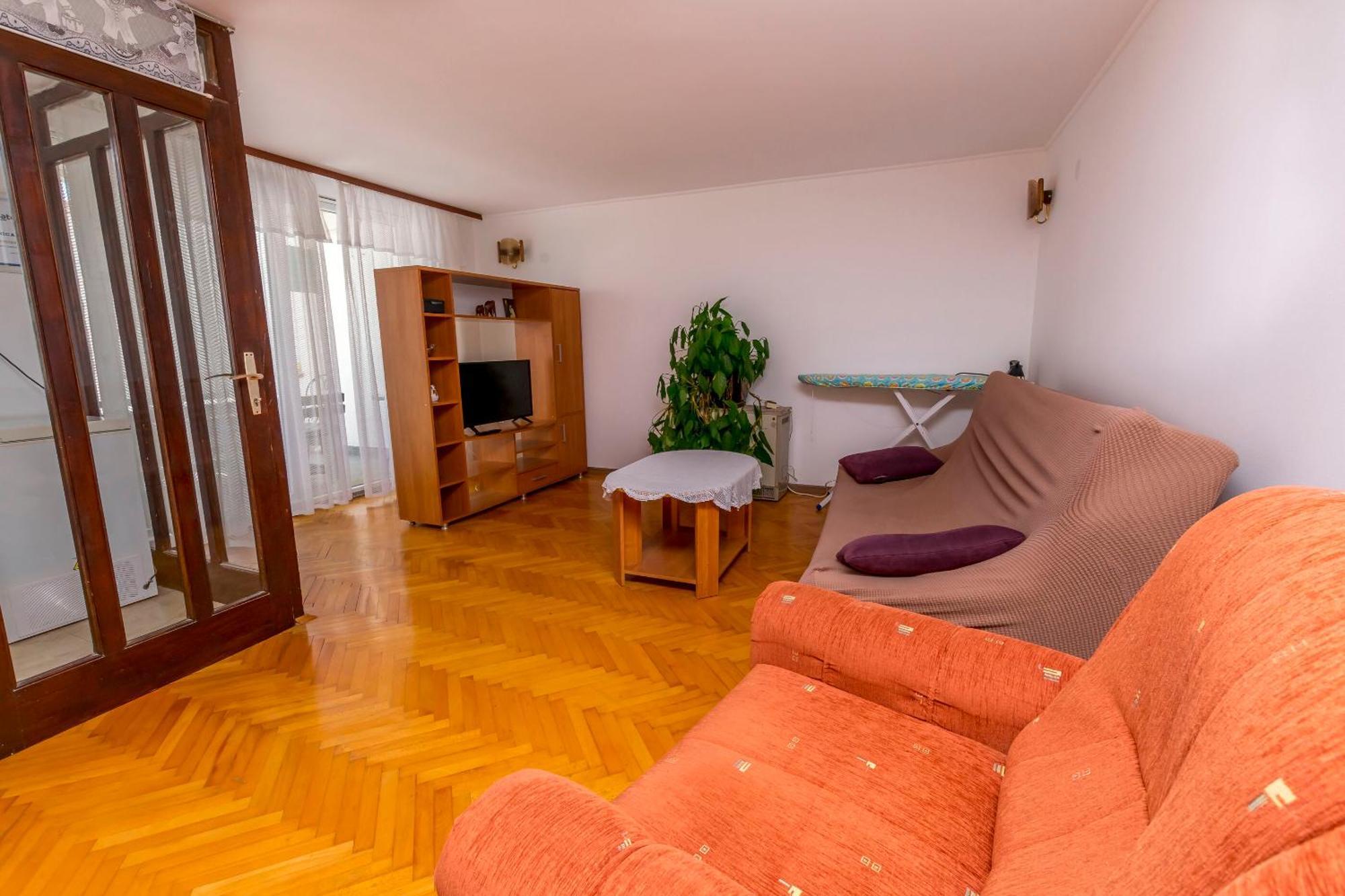 Apartment Jelena Примоштен Екстер'єр фото